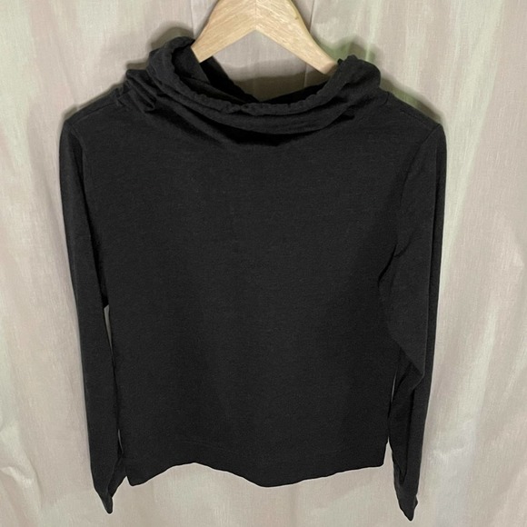 University of Michigan Wolverines Dark Gray, White & Gold Funnel Neck Pull-Over - Picture 12 of 15